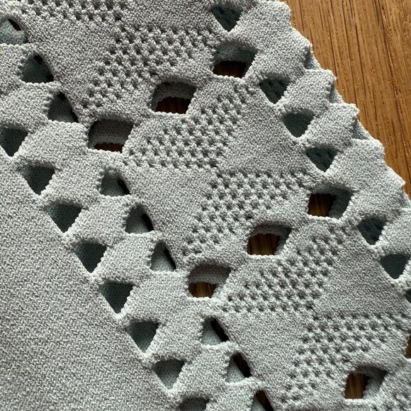 Gorgeous Fendi lace-effect top!  Worn once, 38 or XS - Picture 3 of 13